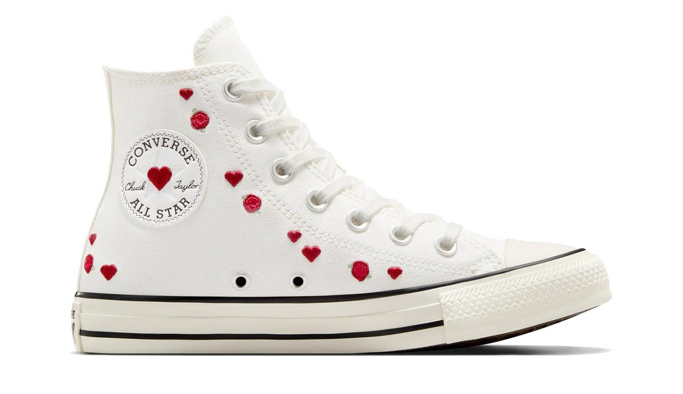 Converse Chuck Taylor All Star Heart