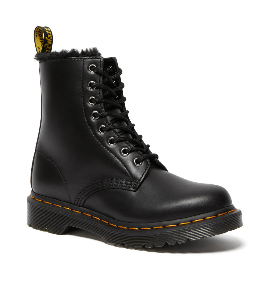 Dr. Martens Boots 1460 Serena