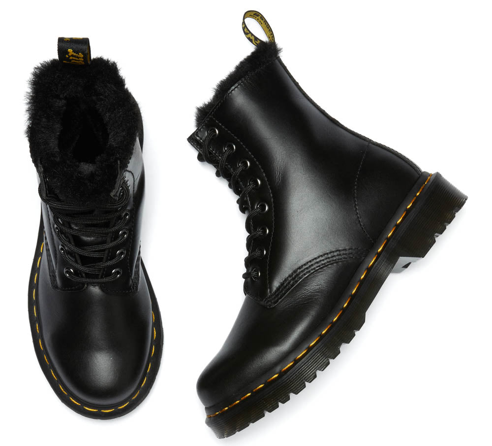 Dr. Martens Boots 1460 Serena