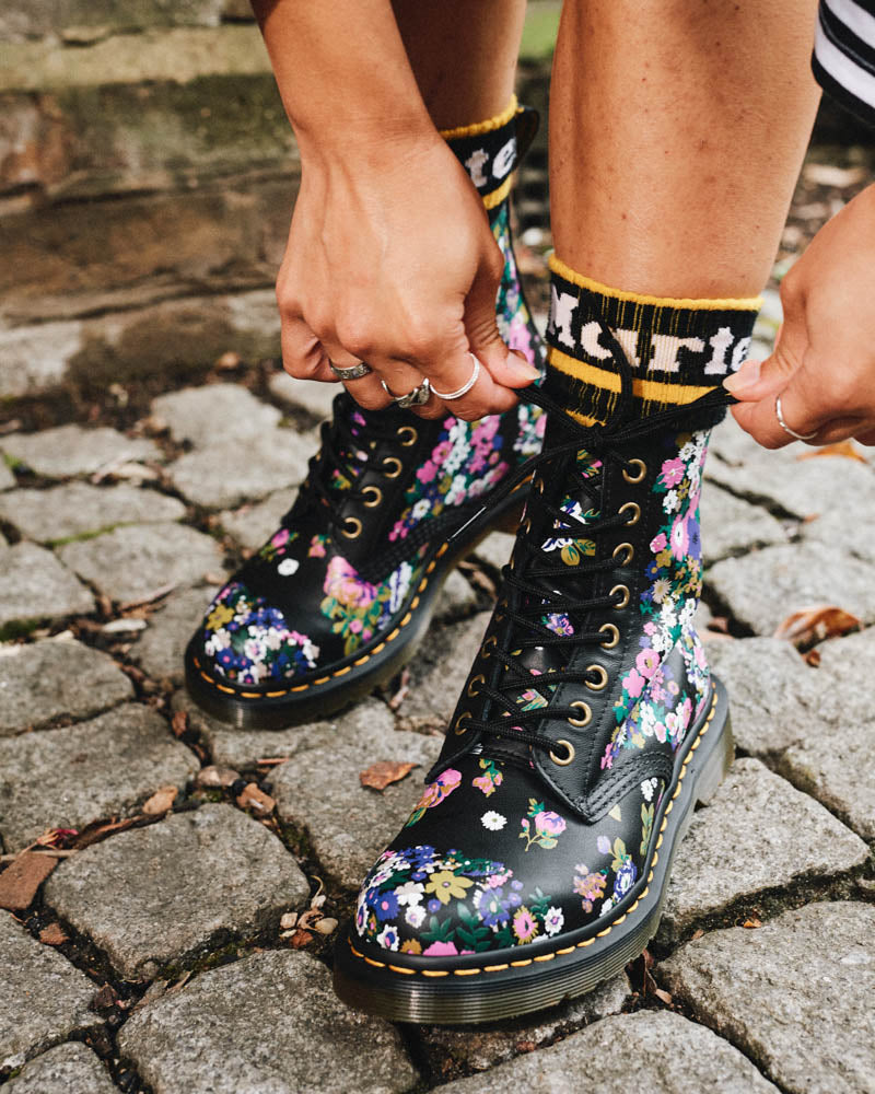 Dr. Martens Boots 1460 Pascal Vintage Floral