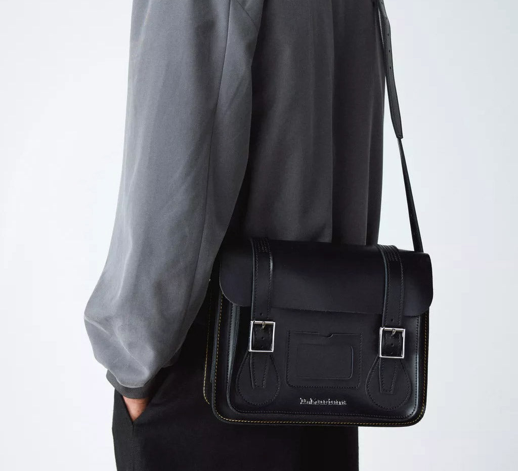 Dr. Martens Sac Kiev cuir smooth 28 cm
