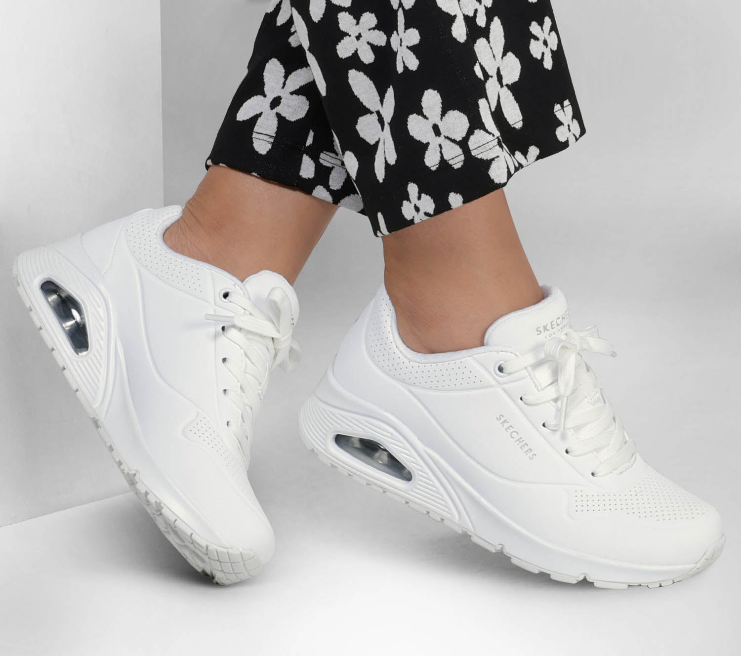 Skechers Uno Stand on Air